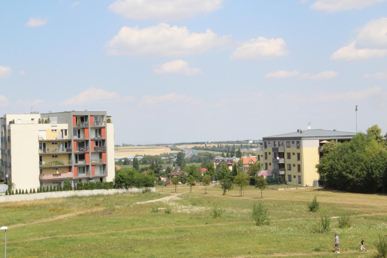 Апартаменты Apartman Praha Экстерьер фото