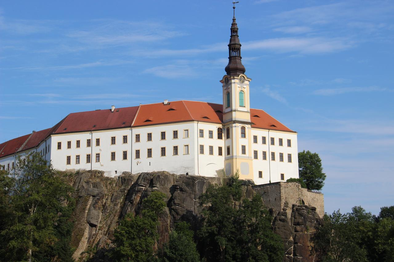Апартаменты Apartman Praha Экстерьер фото